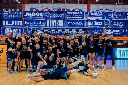 Foto a video: Vicemajstrami Niké handball extraligy sa dnes stali hádzanári HK Bojnice Tatran Prešov dnes vybojovali svoj jubilejný 20. titul majstra Slovenska. 0