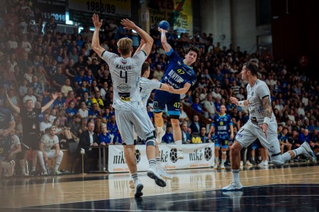 Foto a video: Vicemajstrami Niké handball extraligy sa dnes stali hádzanári HK Bojnice Tatran Prešov dnes vybojovali svoj jubilejný 20. titul majstra Slovenska. 8