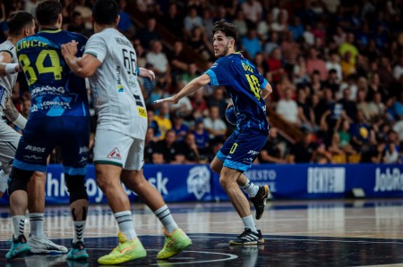 Foto a video: Vicemajstrami Niké handball extraligy sa dnes stali hádzanári HK Bojnice Tatran Prešov dnes vybojovali svoj jubilejný 20. titul majstra Slovenska. 17