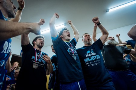 Foto a video: Vicemajstrami Niké handball extraligy sa dnes stali hádzanári HK Bojnice Tatran Prešov dnes vybojovali svoj jubilejný 20. titul majstra Slovenska. 23