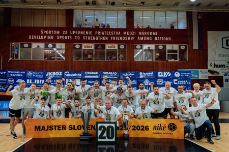 Foto a video: Vicemajstrami Niké handball extraligy sa dnes stali hádzanári HK Bojnice Tatran Prešov dnes vybojovali svoj jubilejný 20. titul majstra Slovenska. 35
