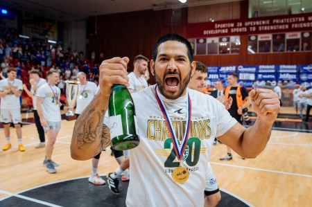 Foto a video: Vicemajstrami Niké handball extraligy sa dnes stali hádzanári HK Bojnice Tatran Prešov dnes vybojovali svoj jubilejný 20. titul majstra Slovenska. 36