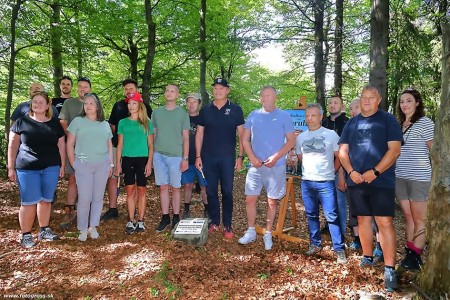 Foto: Poklepaním základného kameňa sa oficiálne odštartovala výstavba Vyhliadkovej veže na Magure 0