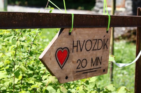 Foto a video: Nový turistický vrchol Hvozdík láka turistov do prírody nad Lehotou pod Vtáčnikom (okres Prievidza) 5