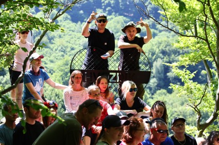Foto a video: Nový turistický vrchol Hvozdík láka turistov do prírody nad Lehotou pod Vtáčnikom (okres Prievidza) 11