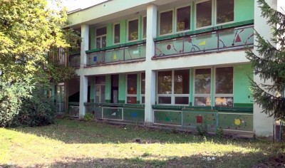 Bývalá materská škola v Prievidzi má nového majiteľa. Mesto za areál získalo vyše 731-tisíc eur