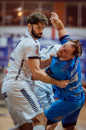 Foto: Hádzanári HK Bojnice pri historickej európskej premiére viedli, napokon rakúskemu majstrovi podľahli 27:31 32