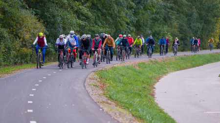 FOTO: Otvorili cyklotrasu Partizánske – Chalmová, miestnou časťou Bystričian v okrese Prievidza. Cyklistom pribudlo vyše 10 kilometrov 20