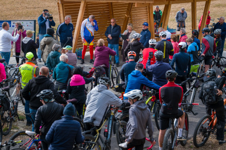 FOTO: Otvorili cyklotrasu Partizánske – Chalmová, miestnou časťou Bystričian v okrese Prievidza. Cyklistom pribudlo vyše 10 kilometrov 23