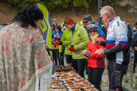 FOTO: Otvorili cyklotrasu Partizánske – Chalmová, miestnou časťou Bystričian v okrese Prievidza. Cyklistom pribudlo vyše 10 kilometrov 34